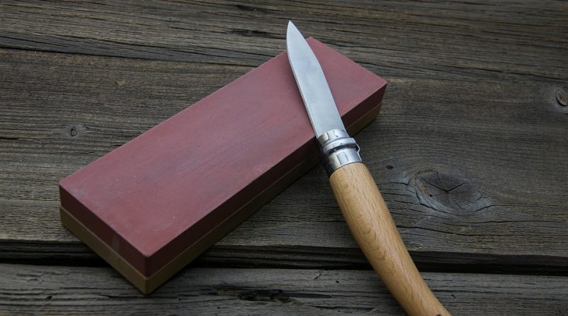 Jak nabrousit nůž ocílkou?